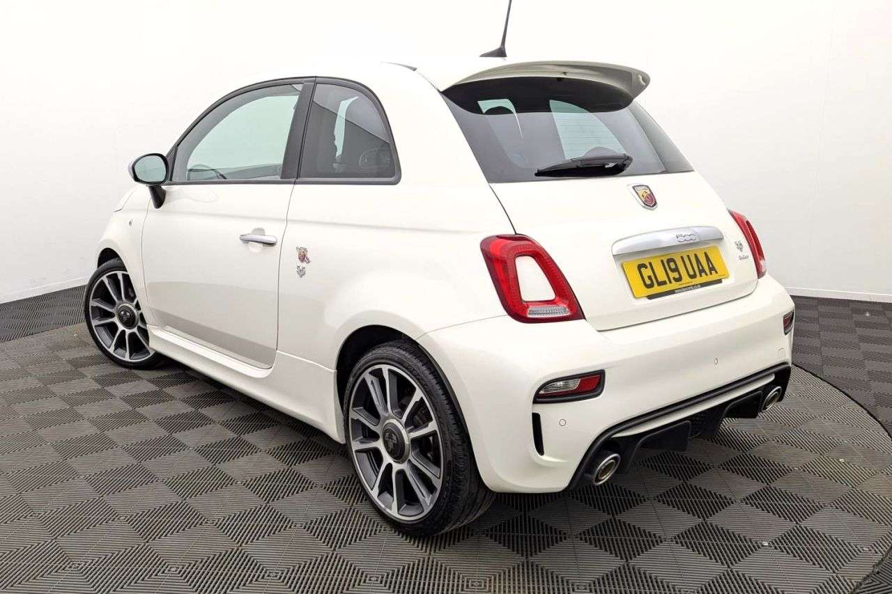 2019 ABARTH 595 2019 ABARTH 595