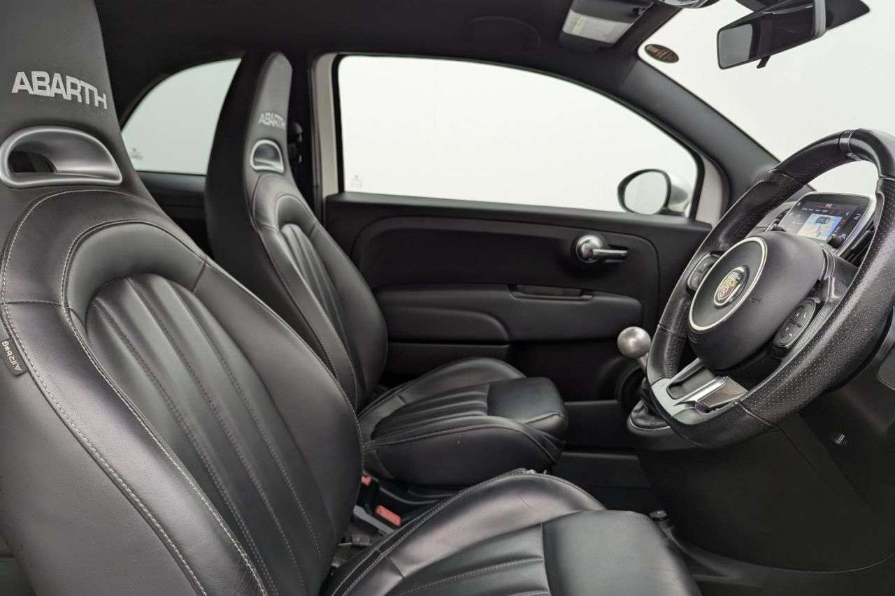 2019 ABARTH 595 2019 ABARTH 595