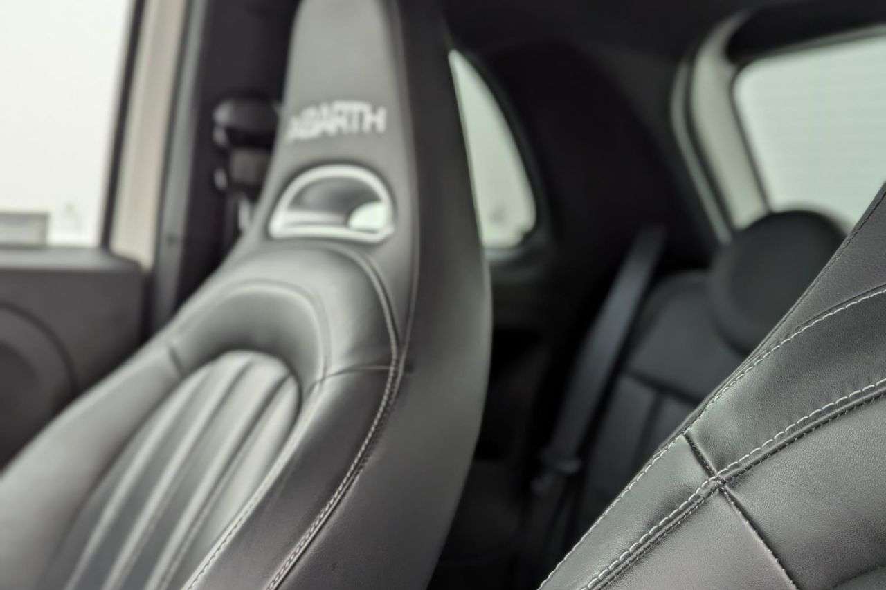 2019 ABARTH 595 2019 ABARTH 595