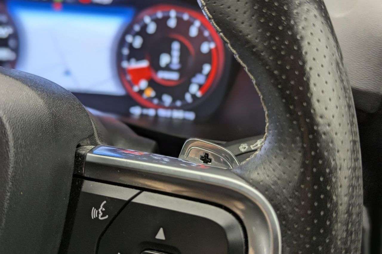 2019 VOLVO XC40 2019 VOLVO XC40