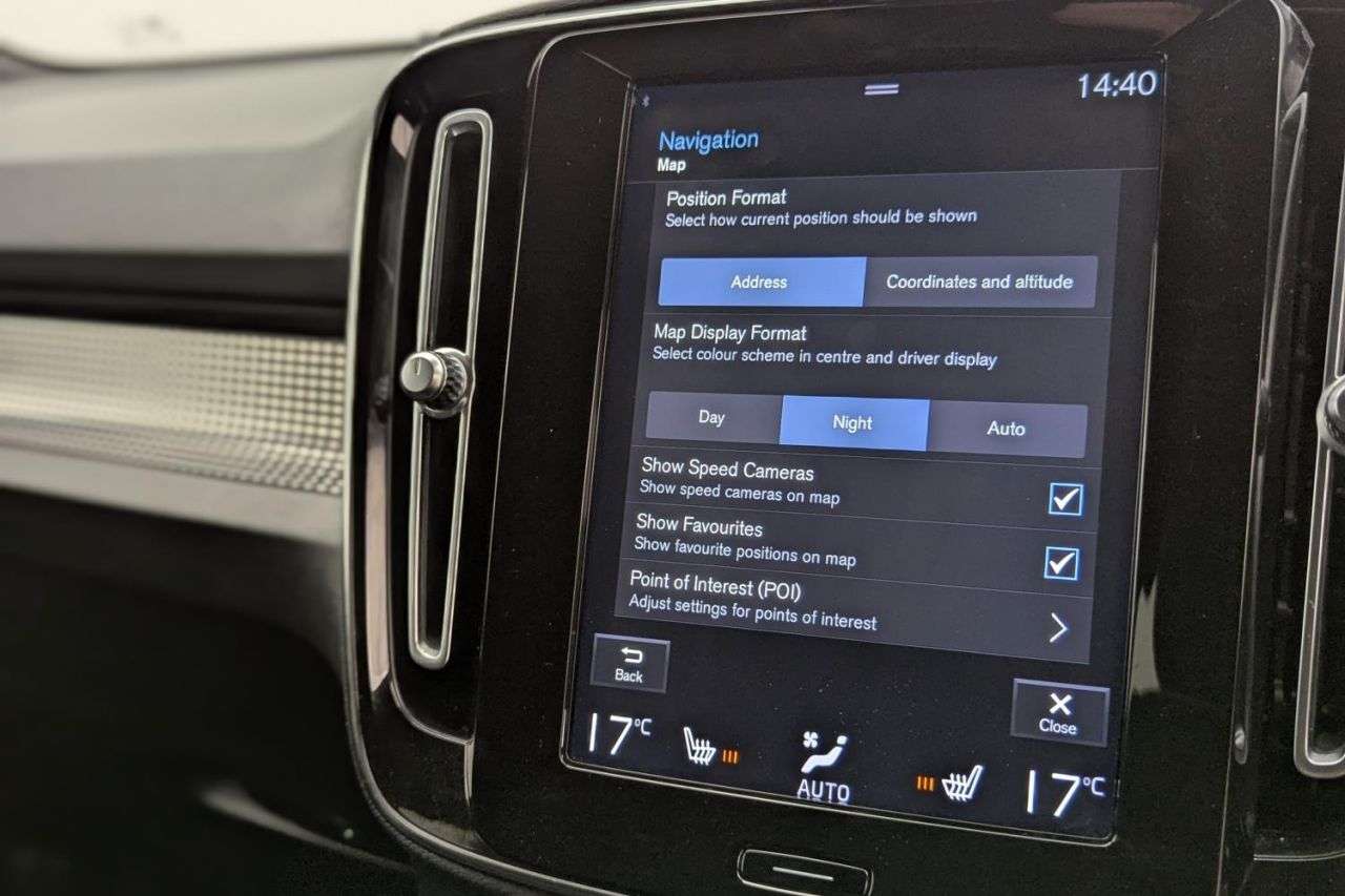 2019 VOLVO XC40 2019 VOLVO XC40