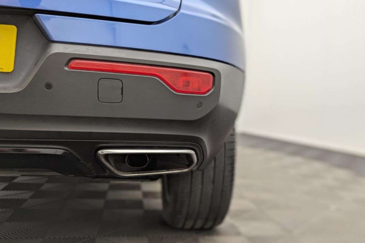 2019 VOLVO XC40 2019 VOLVO XC40