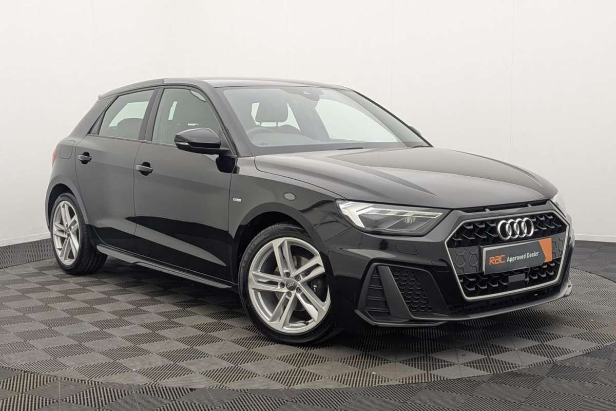 Check out this Audi A1 2019 Petrol Manual