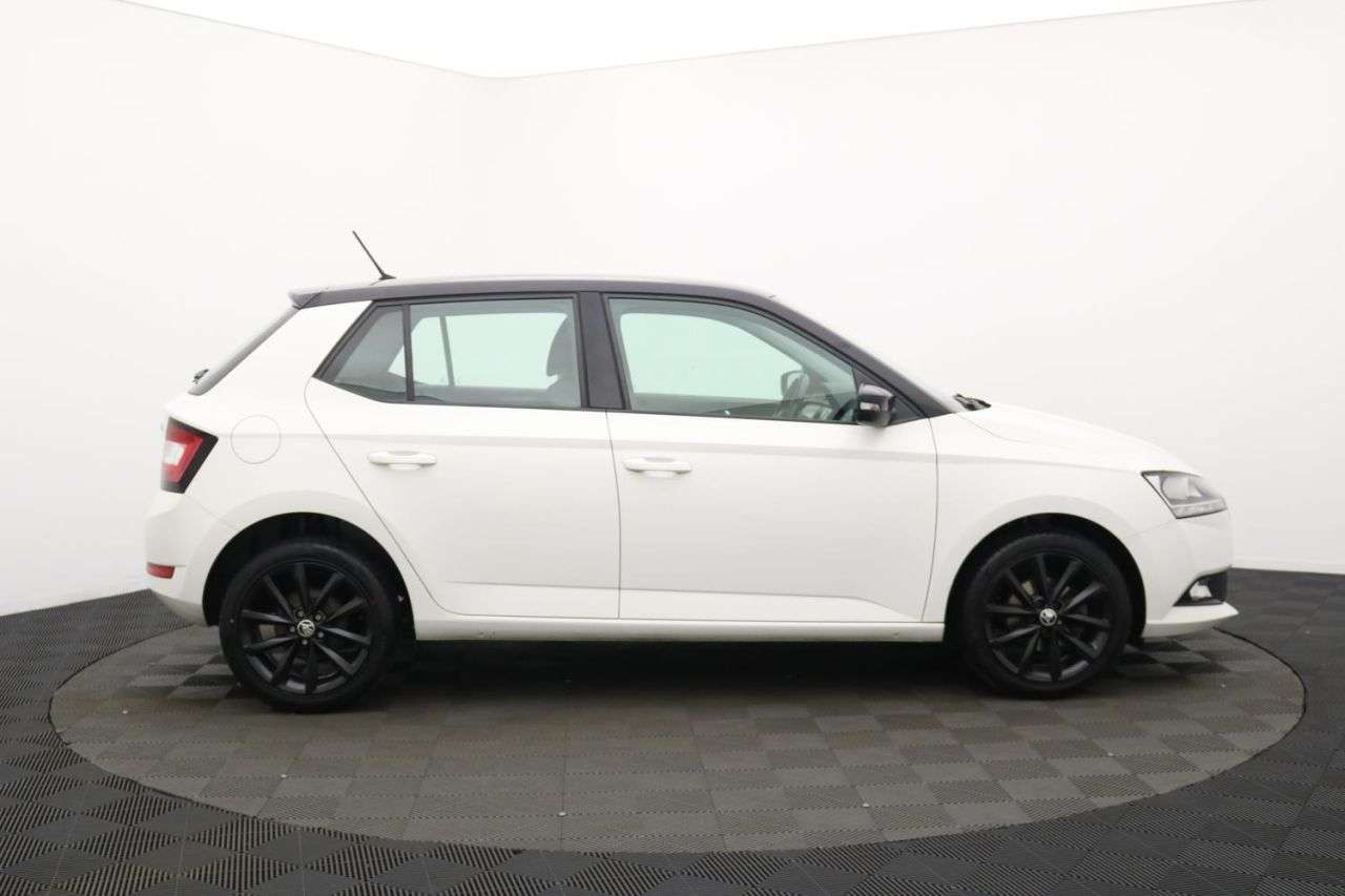 A 2019 SKODA FABIA 1.0 Colour Edition Hatchback 5dr Petrol Manual Euro 6 (s/s) (75 ps) Award W A 2019 SKODA FABIA 1.0 Colour Edition Hatchback 5dr Petrol Manual Euro 6 (s/s) (75 ps) Award W