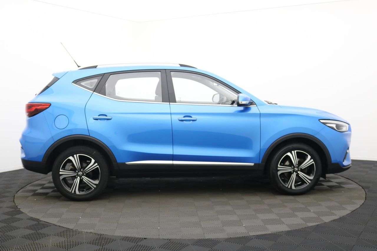 A 2022 MG MG ZS 1.5 VTi-TECH Excite SUV 5dr Petrol Manual Euro 6 (s/s) (106 ps) Award Winni A 2022 MG MG ZS 1.5 VTi-TECH Excite SUV 5dr Petrol Manual Euro 6 (s/s) (106 ps) Award Winni