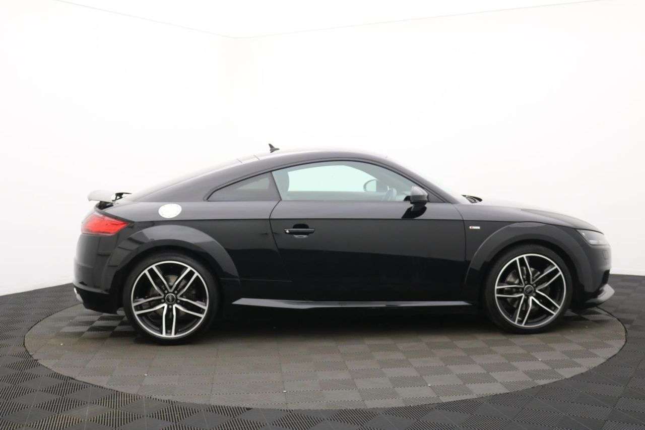 A 2018 AUDI TT 2.0 TFSI Black Edition Coupe 3dr Petrol S Tronic quattro Euro 6 (s/s) (230 A 2018 AUDI TT 2.0 TFSI Black Edition Coupe 3dr Petrol S Tronic quattro Euro 6 (s/s) (230