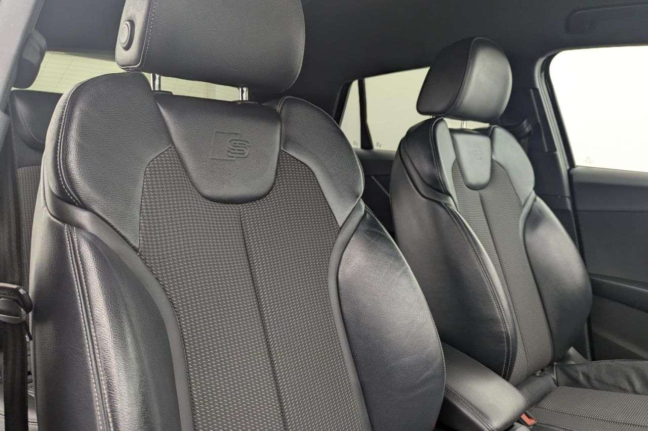 2019 AUDI Q2 2019 AUDI Q2