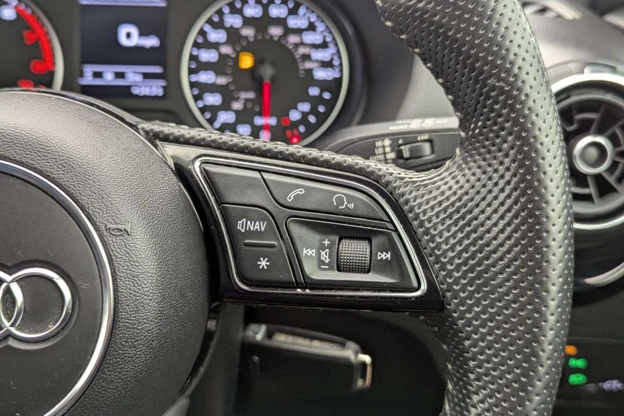 2019 AUDI Q2 2019 AUDI Q2