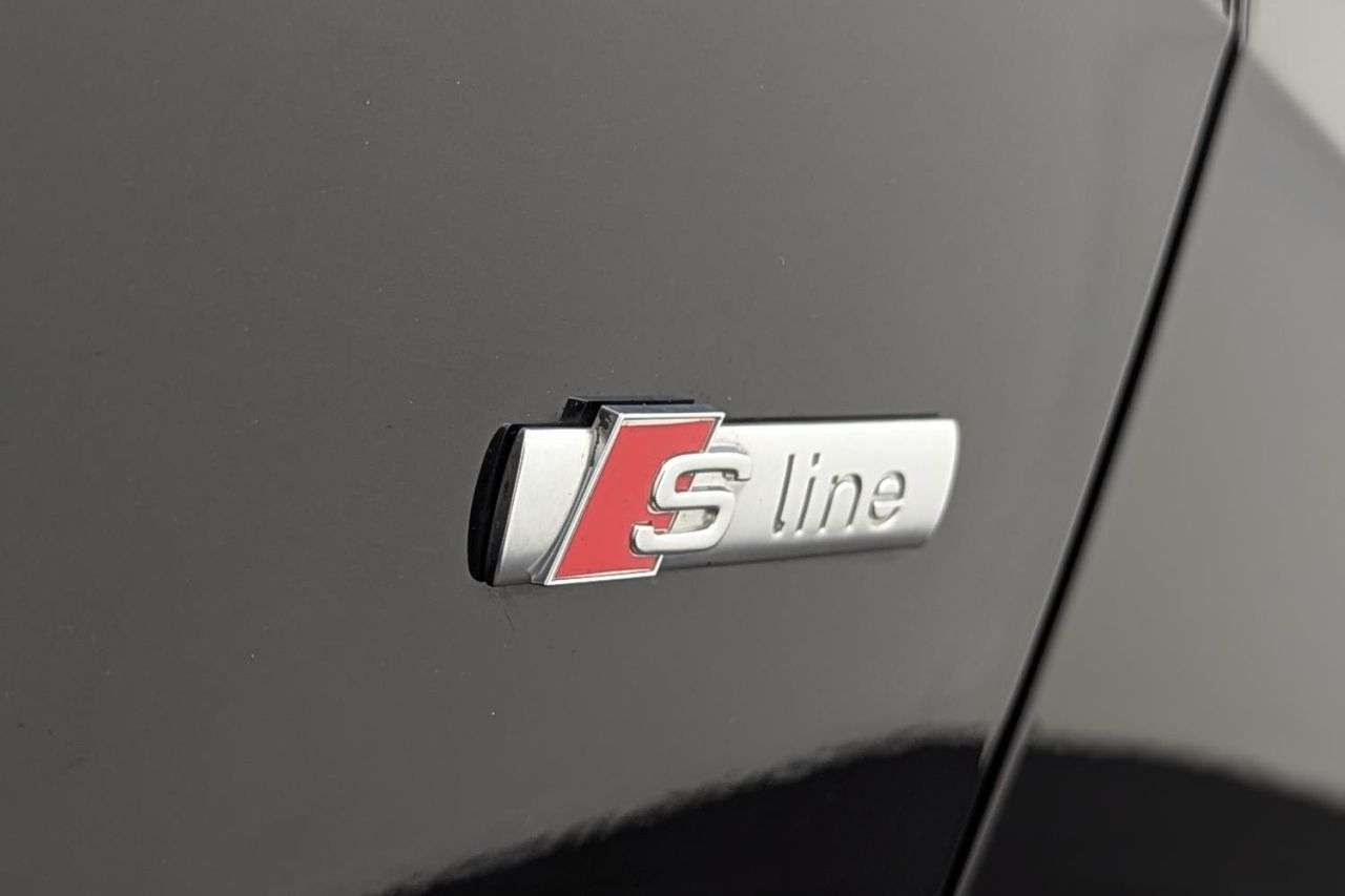 2019 AUDI Q2 2019 AUDI Q2