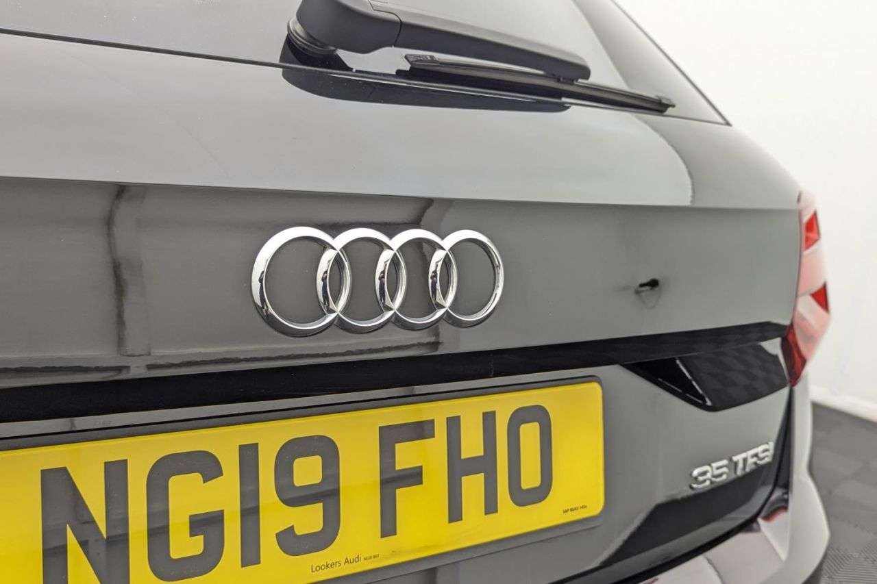 2019 AUDI Q2 2019 AUDI Q2