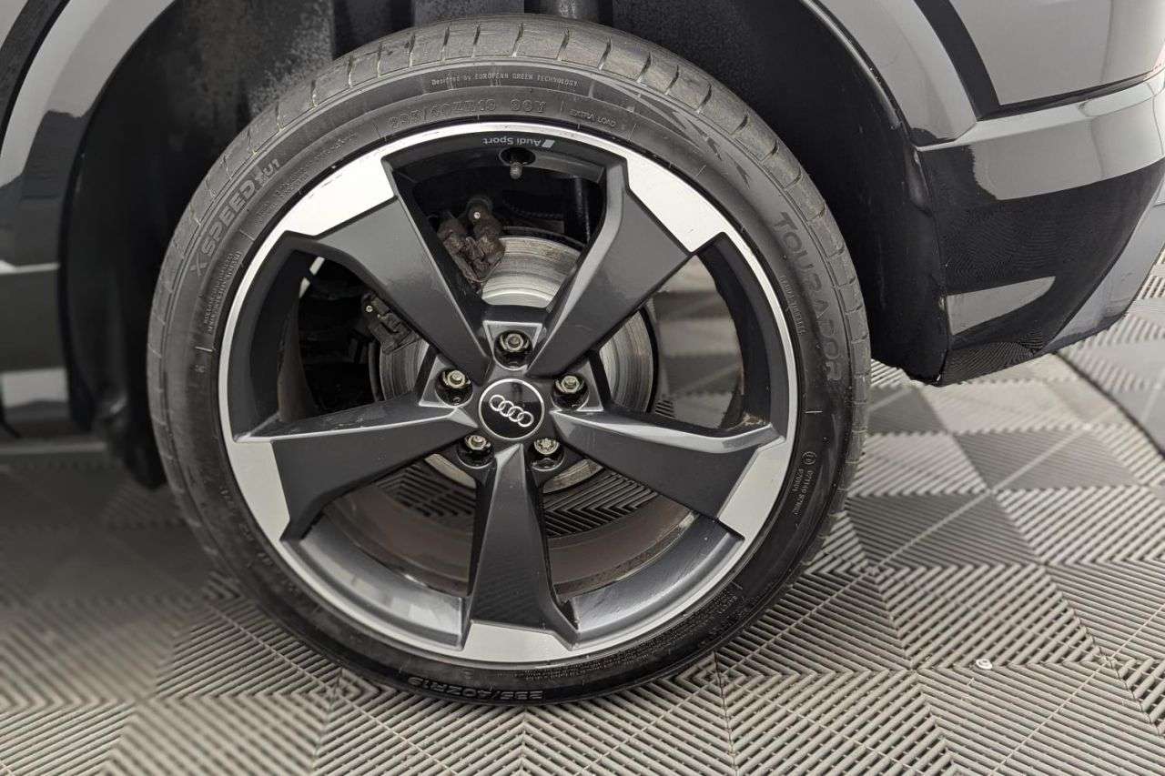 2019 AUDI Q2 2019 AUDI Q2