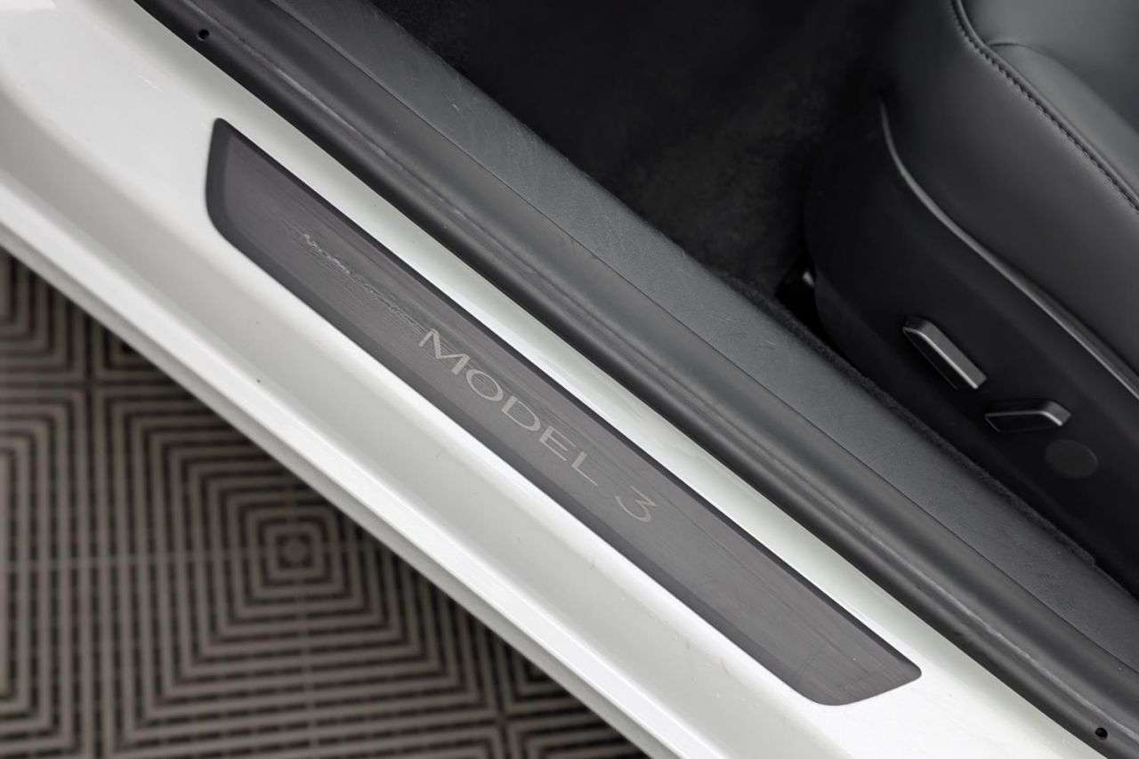 2021 TESLA MODEL 3 2021 TESLA MODEL 3