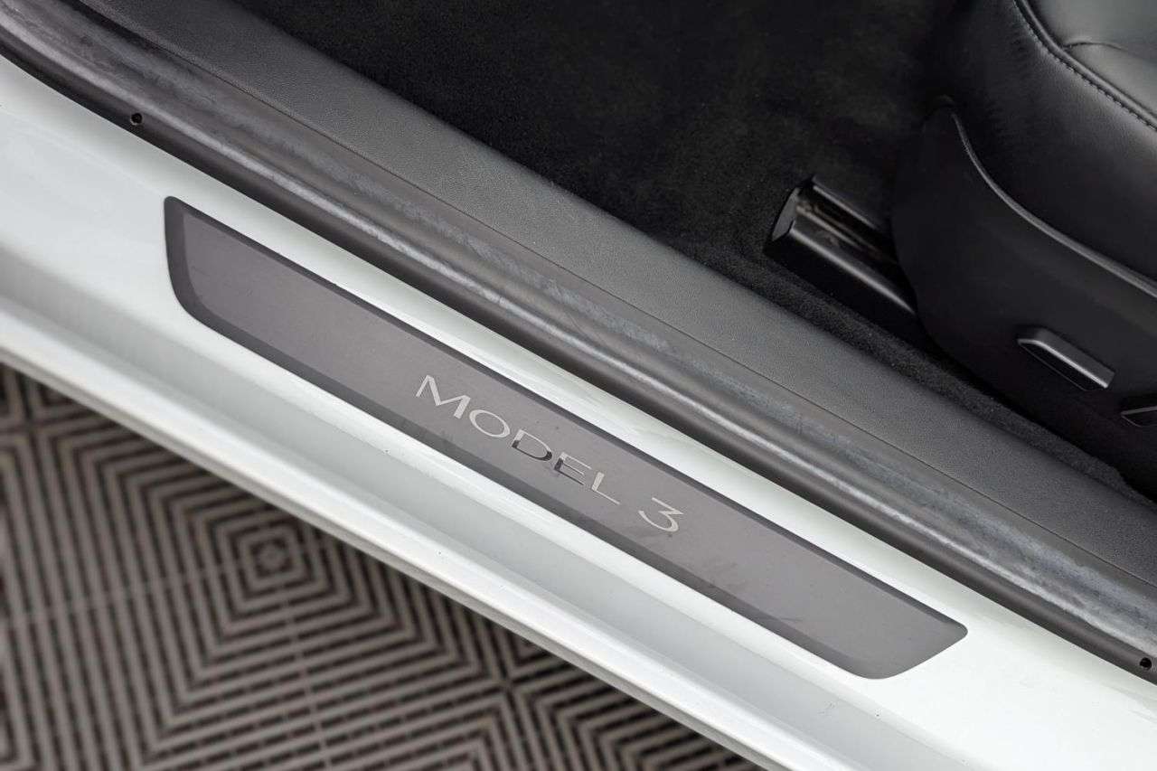 2021 TESLA MODEL 3 2021 TESLA MODEL 3