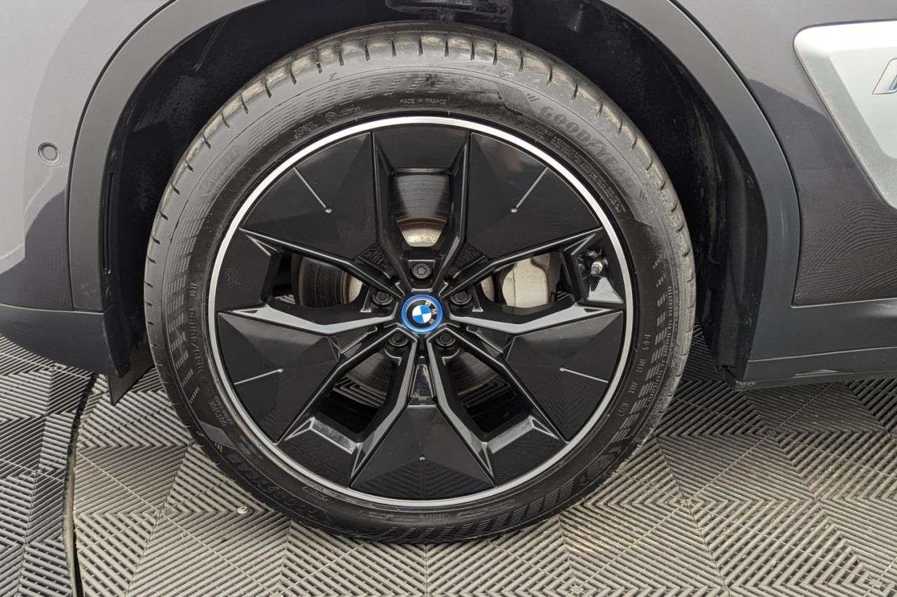 2021 BMW IX3 2021 BMW IX3