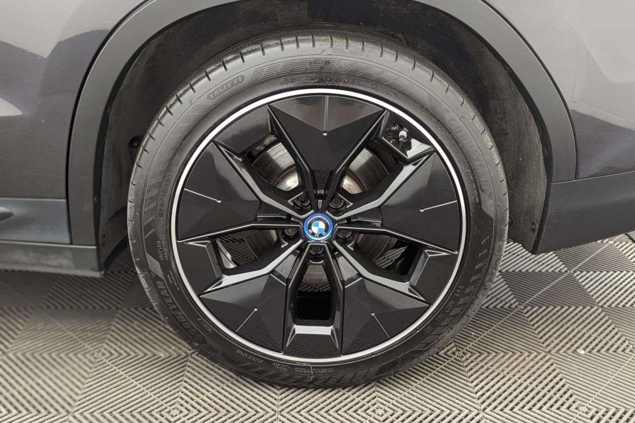 2021 BMW IX3 2021 BMW IX3