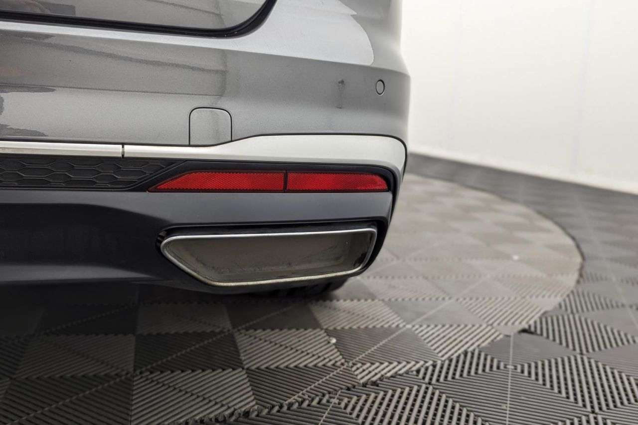 2020 AUDI A4 AVANT 2020 AUDI A4 AVANT