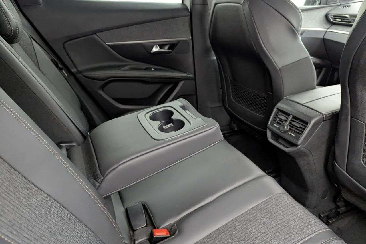 2018 PEUGEOT 3008 2018 PEUGEOT 3008