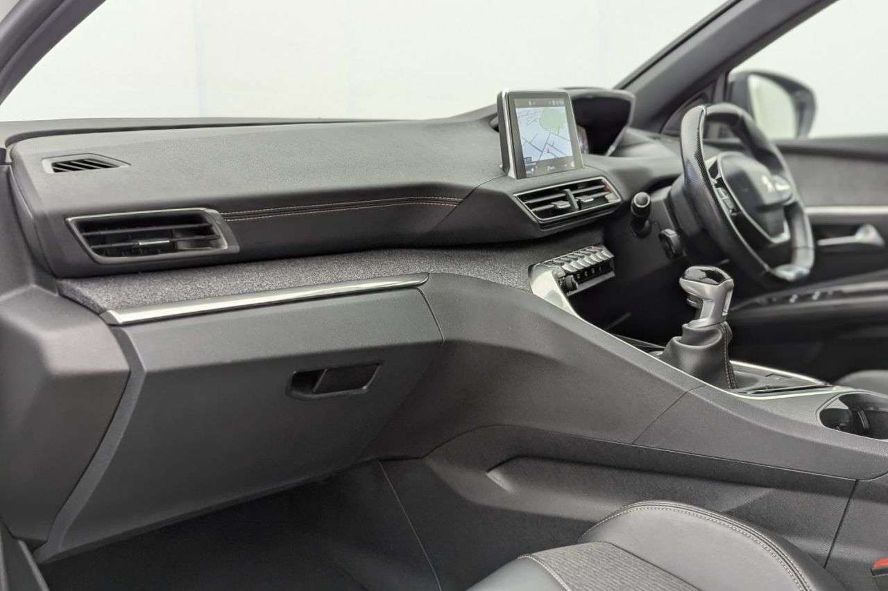 2018 PEUGEOT 3008 2018 PEUGEOT 3008