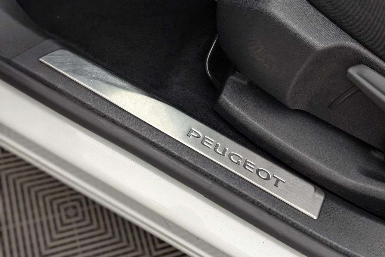 2018 PEUGEOT 3008 2018 PEUGEOT 3008