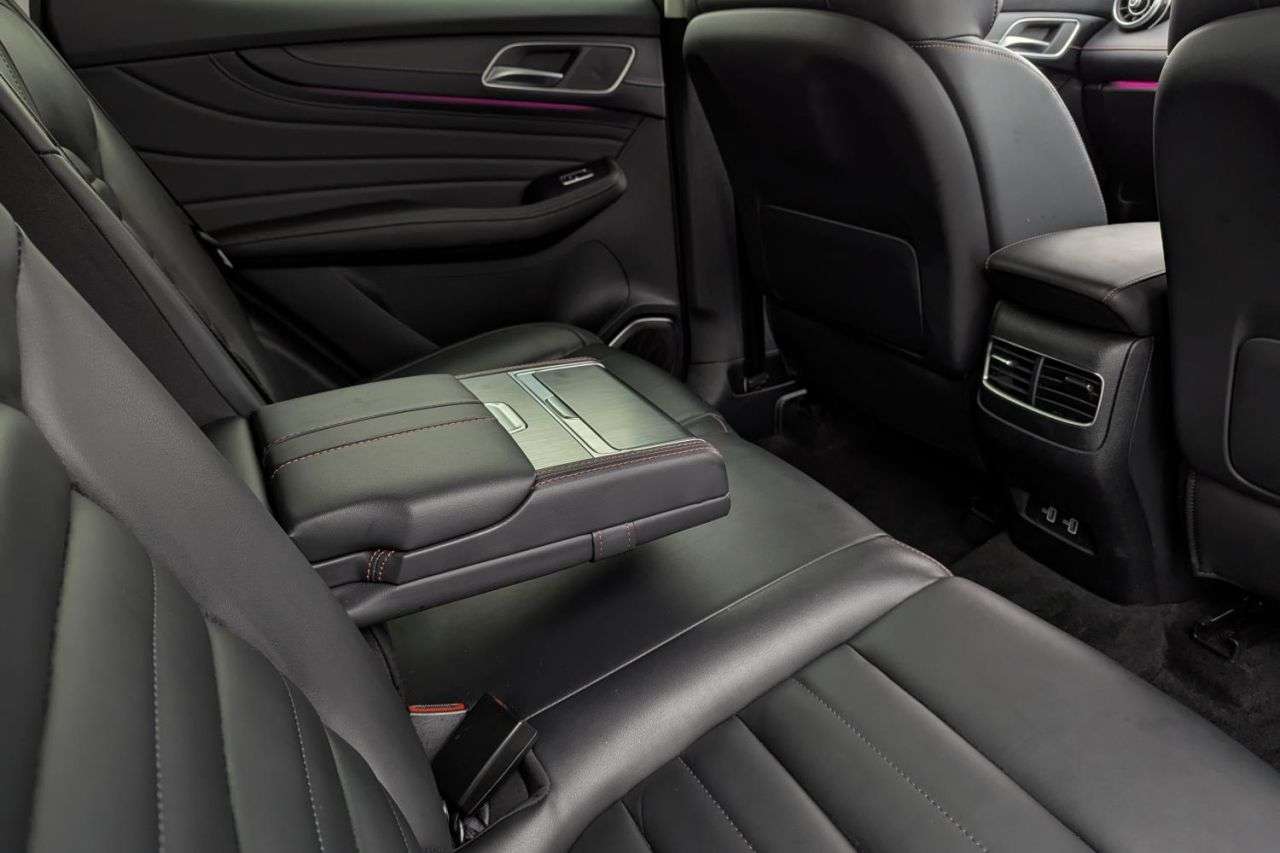 2024 MG MG HS 2024 MG MG HS