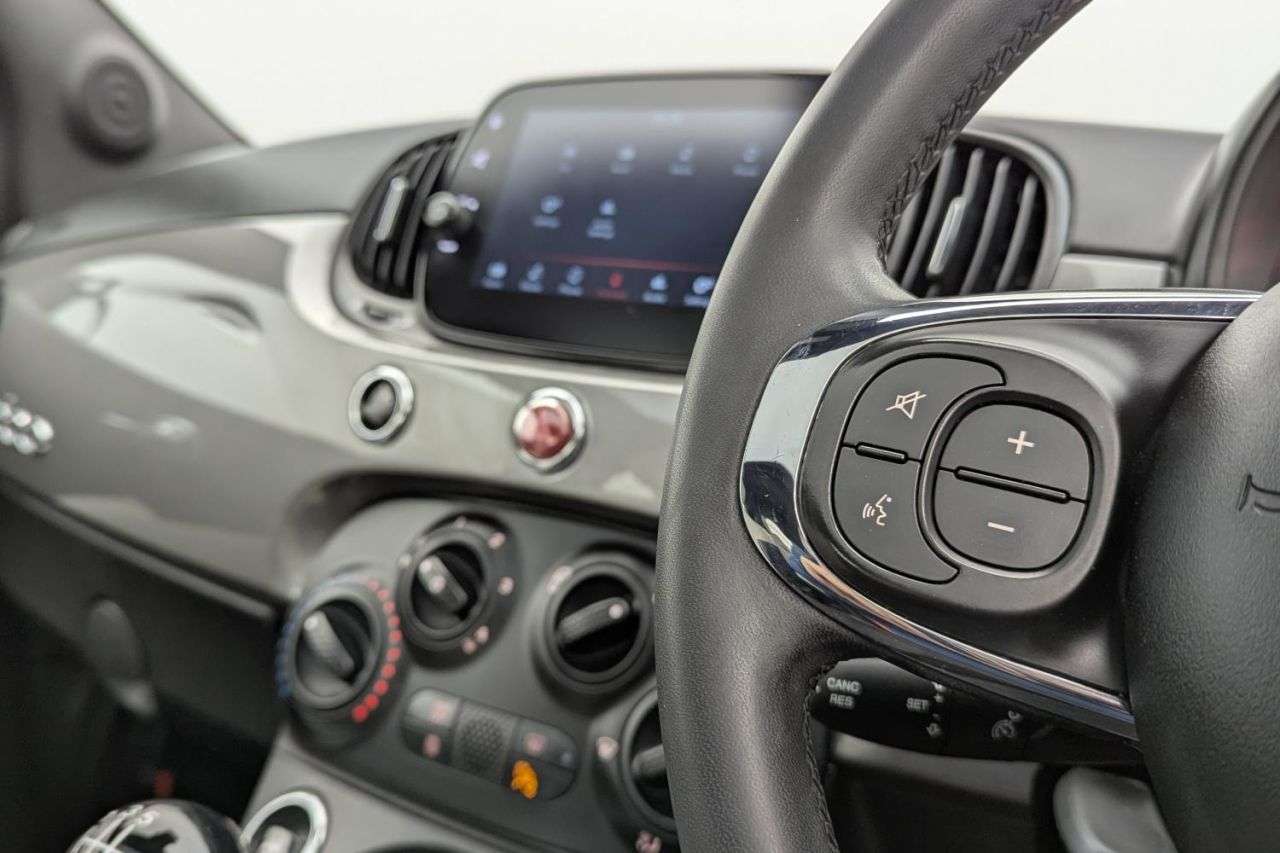 2023 FIAT 500 2023 FIAT 500