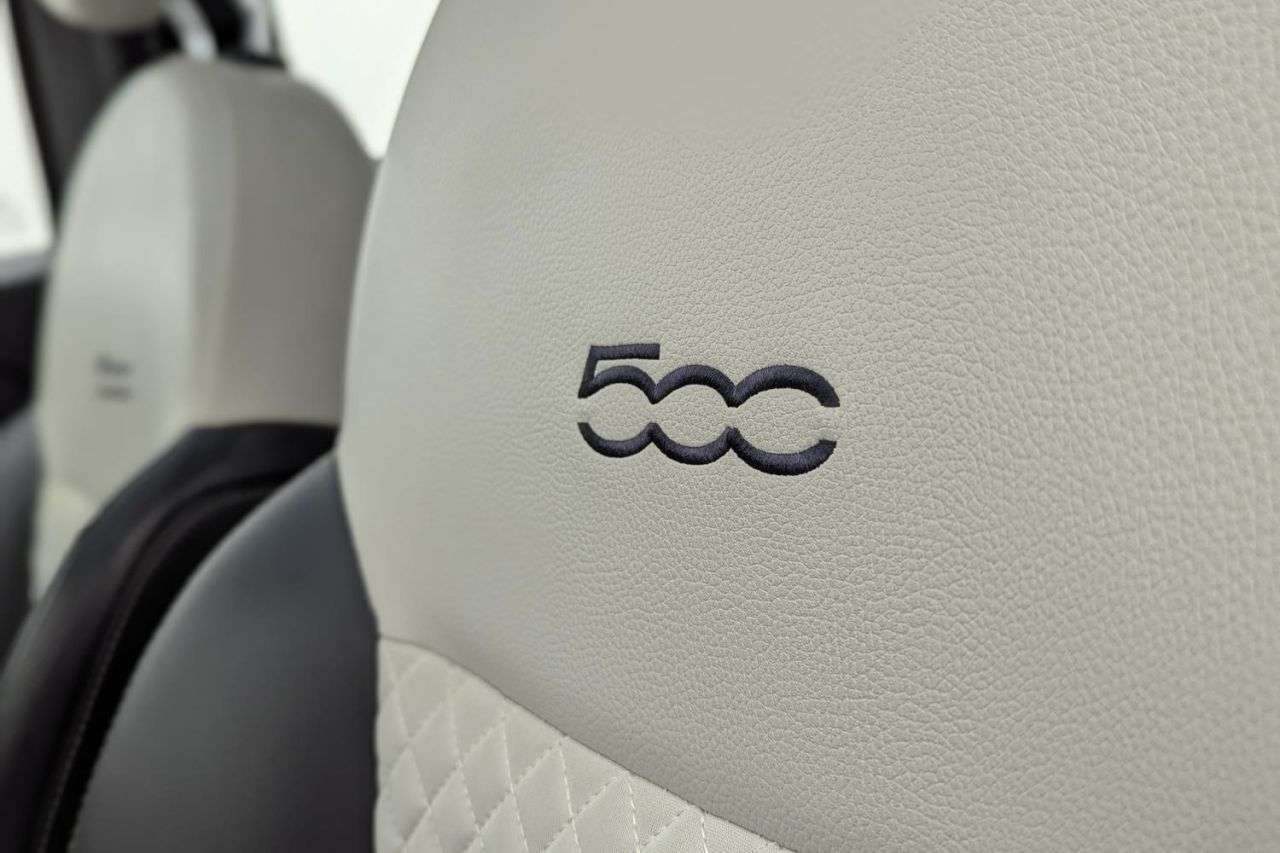 2023 FIAT 500 2023 FIAT 500