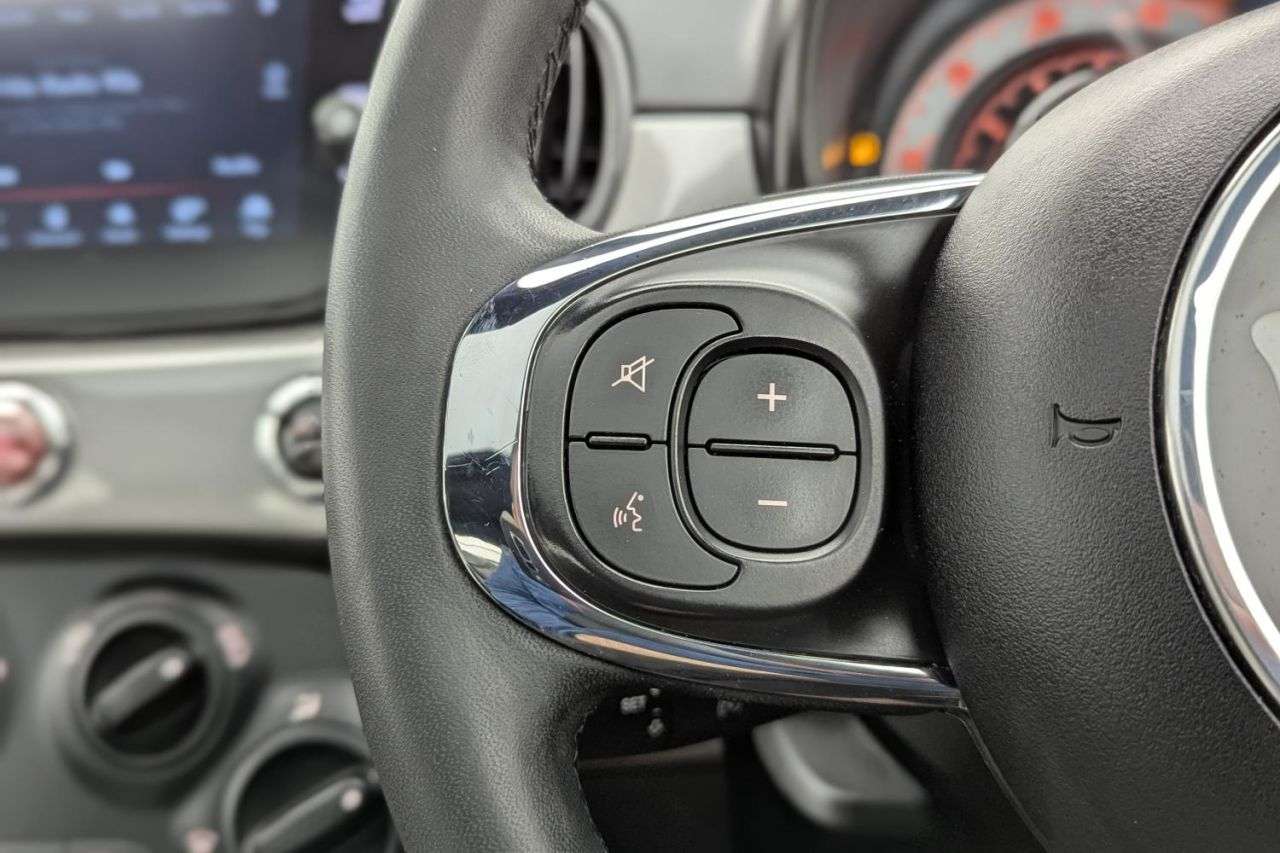 2023 FIAT 500 2023 FIAT 500