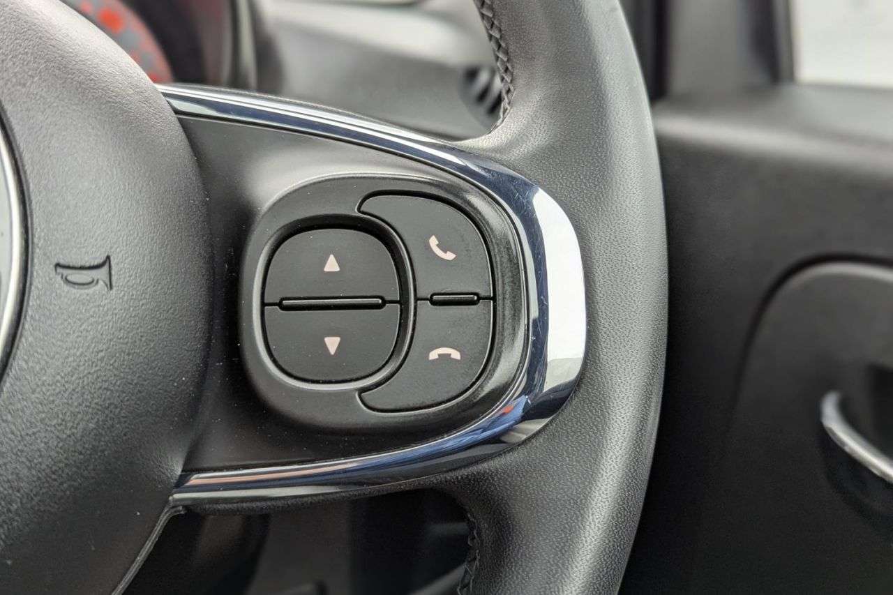 2023 FIAT 500 2023 FIAT 500