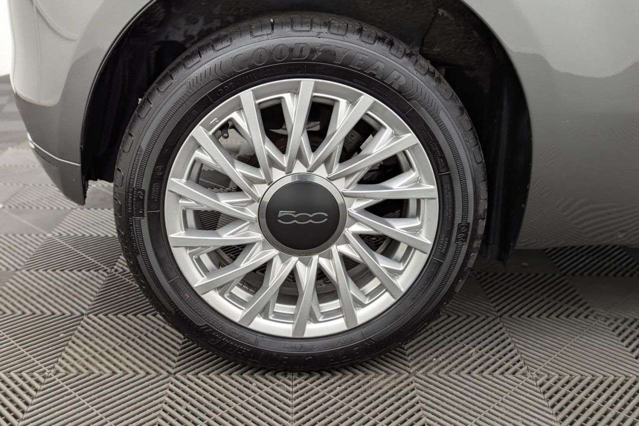 2023 FIAT 500 2023 FIAT 500