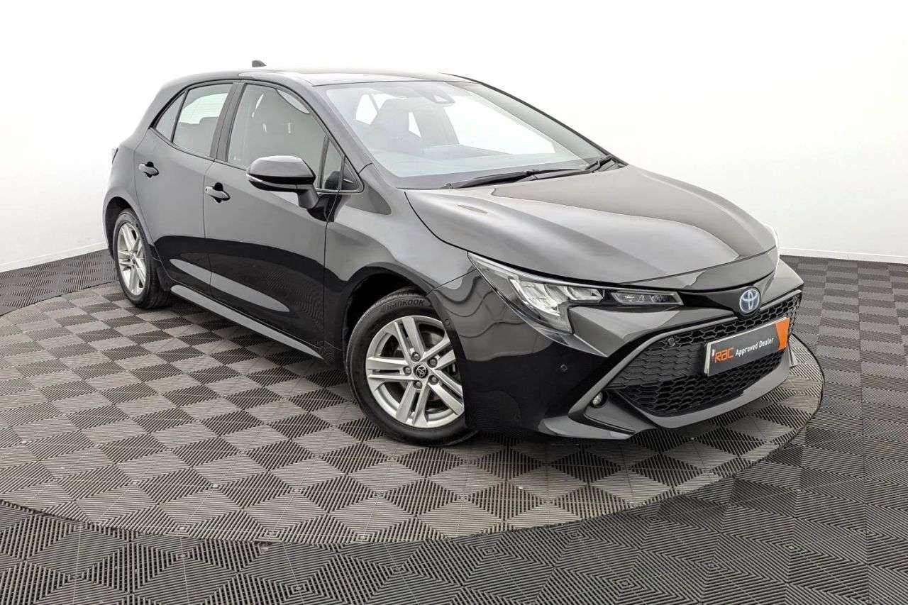 A 2022 TOYOTA COROLLA 1.8 VVT-h GPF Icon Tech Hatchback 5dr Petrol Hybrid CVT Euro 6 (s/s) (122 p A 2022 TOYOTA COROLLA 1.8 VVT-h GPF Icon Tech Hatchback 5dr Petrol Hybrid CVT Euro 6 (s/s) (122 p