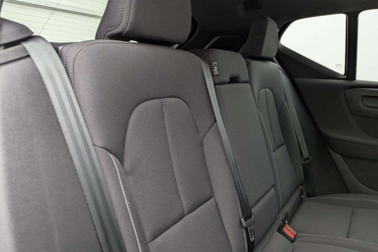 2022 VOLVO XC40 2022 VOLVO XC40