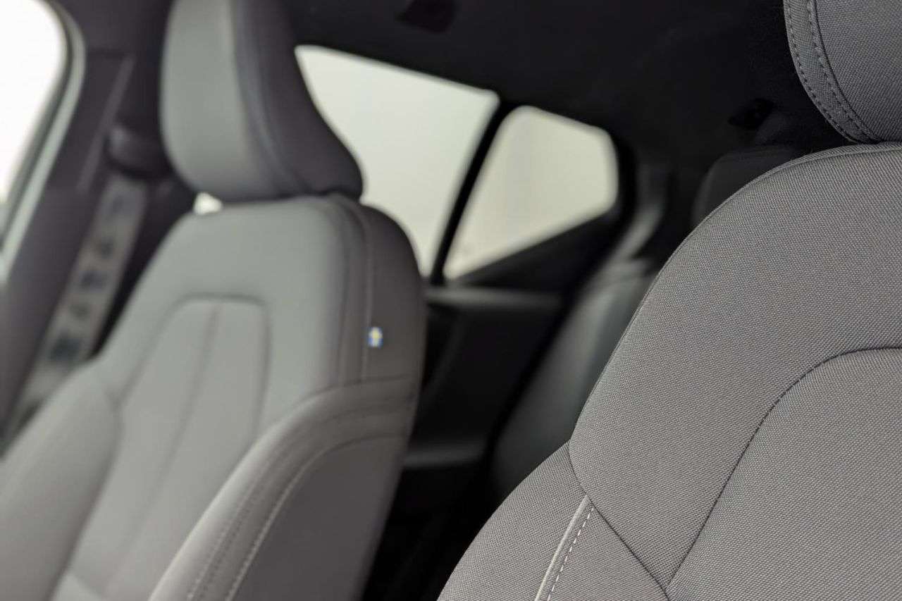 2022 VOLVO XC40 2022 VOLVO XC40