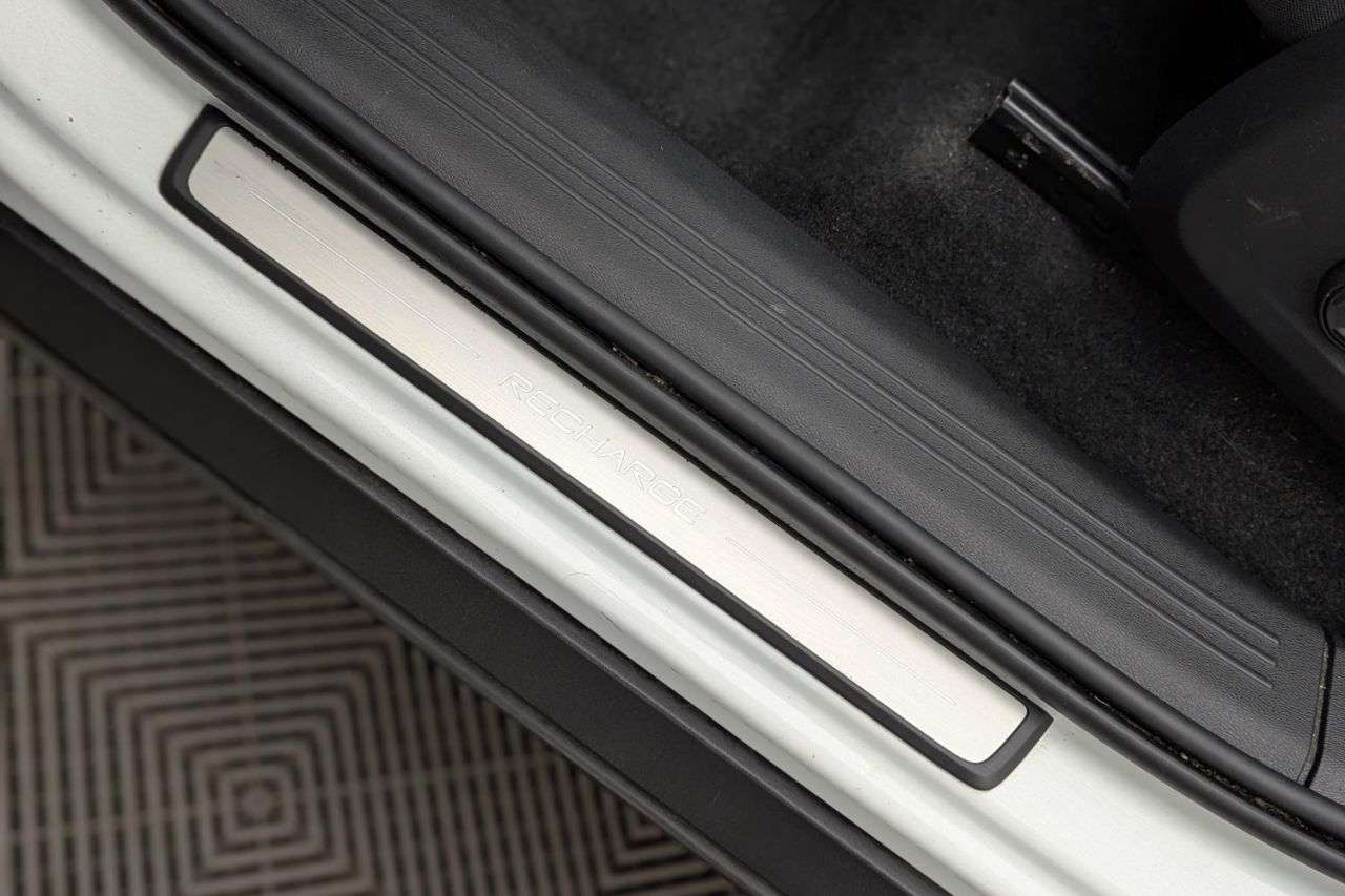 2022 VOLVO XC40 2022 VOLVO XC40