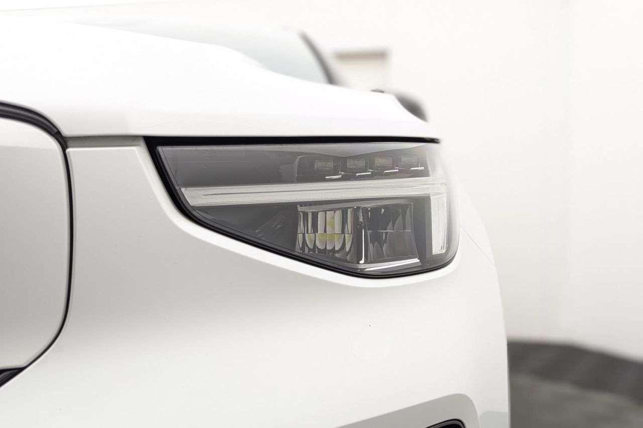 2022 VOLVO XC40 2022 VOLVO XC40