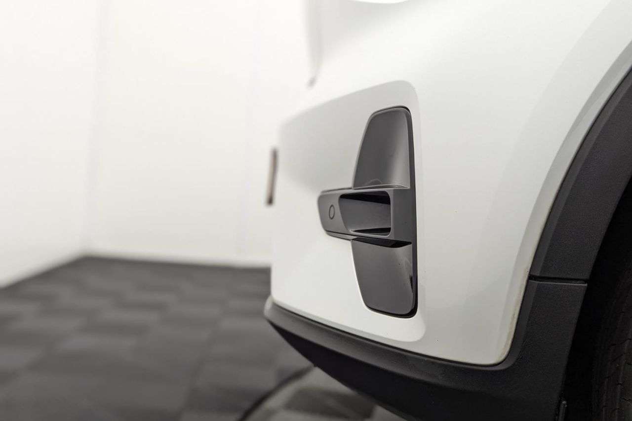 2022 VOLVO XC40 2022 VOLVO XC40