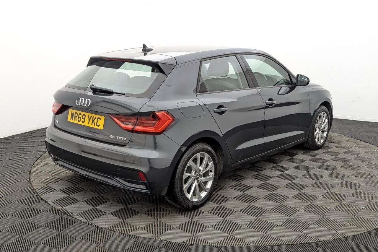 2019 AUDI A1 2019 AUDI A1
