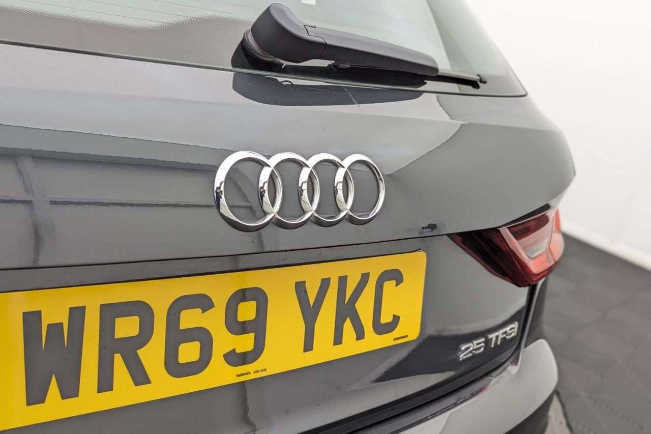 2019 AUDI A1 2019 AUDI A1