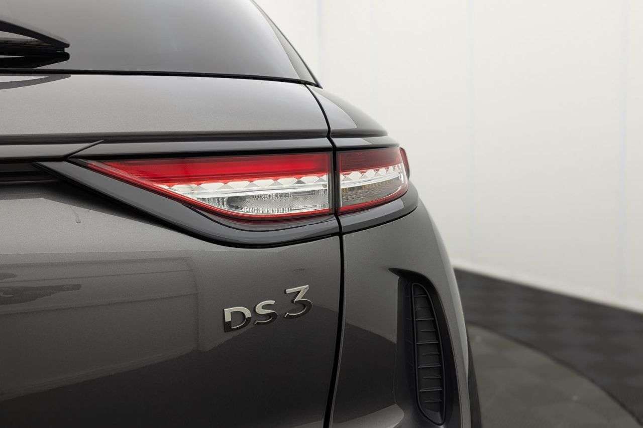 2022 DS AUTOMOBILES DS 3 CROSSBACK 2022 DS AUTOMOBILES DS 3 CROSSBACK
