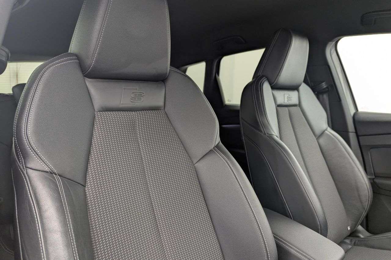 2021 AUDI Q4 E-TRON 2021 AUDI Q4 E-TRON