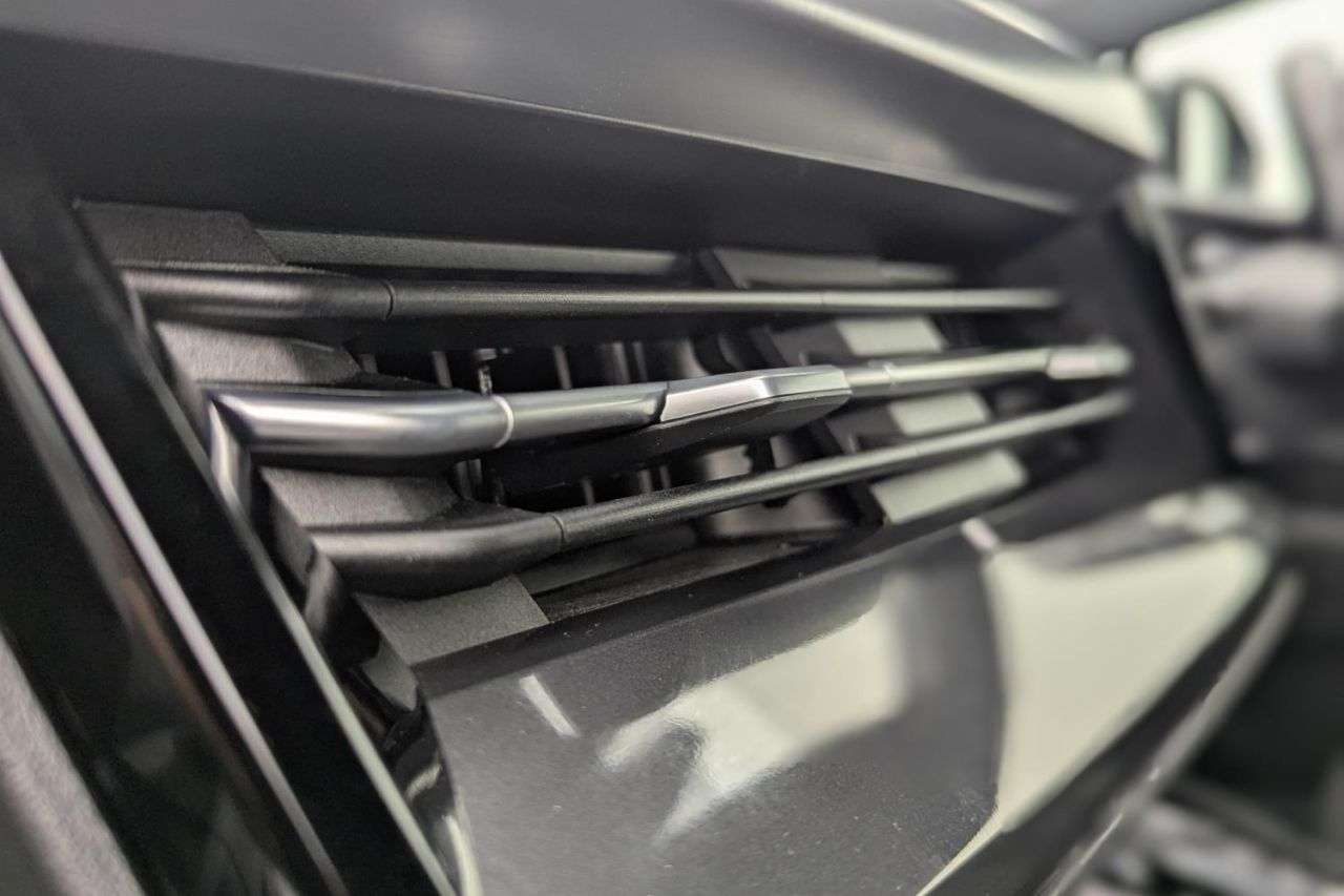 2021 AUDI Q4 E-TRON 2021 AUDI Q4 E-TRON