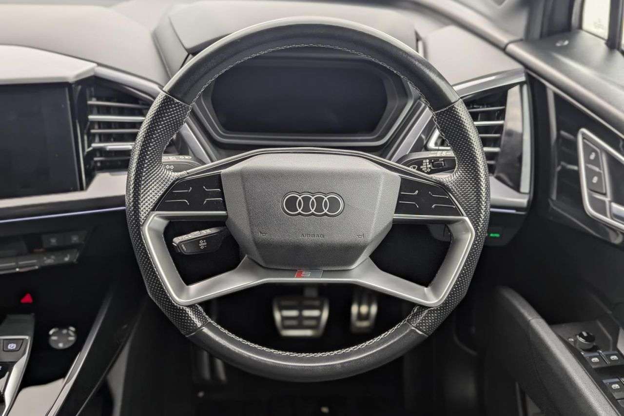 2021 AUDI Q4 E-TRON 2021 AUDI Q4 E-TRON