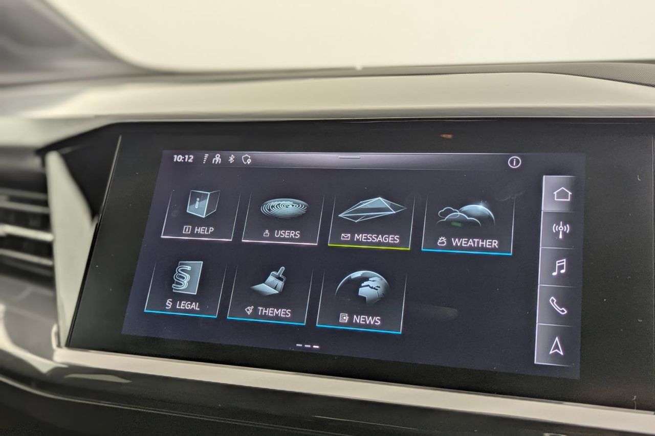 2021 AUDI Q4 E-TRON 2021 AUDI Q4 E-TRON