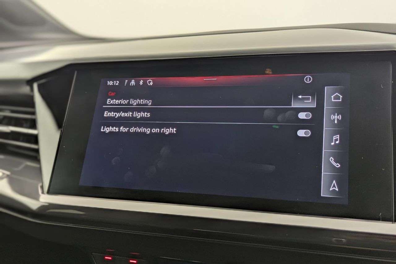 2021 AUDI Q4 E-TRON 2021 AUDI Q4 E-TRON