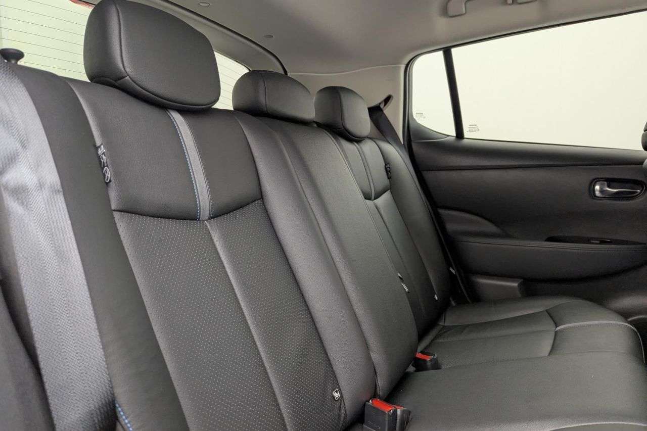 2022 NISSAN LEAF 2022 NISSAN LEAF