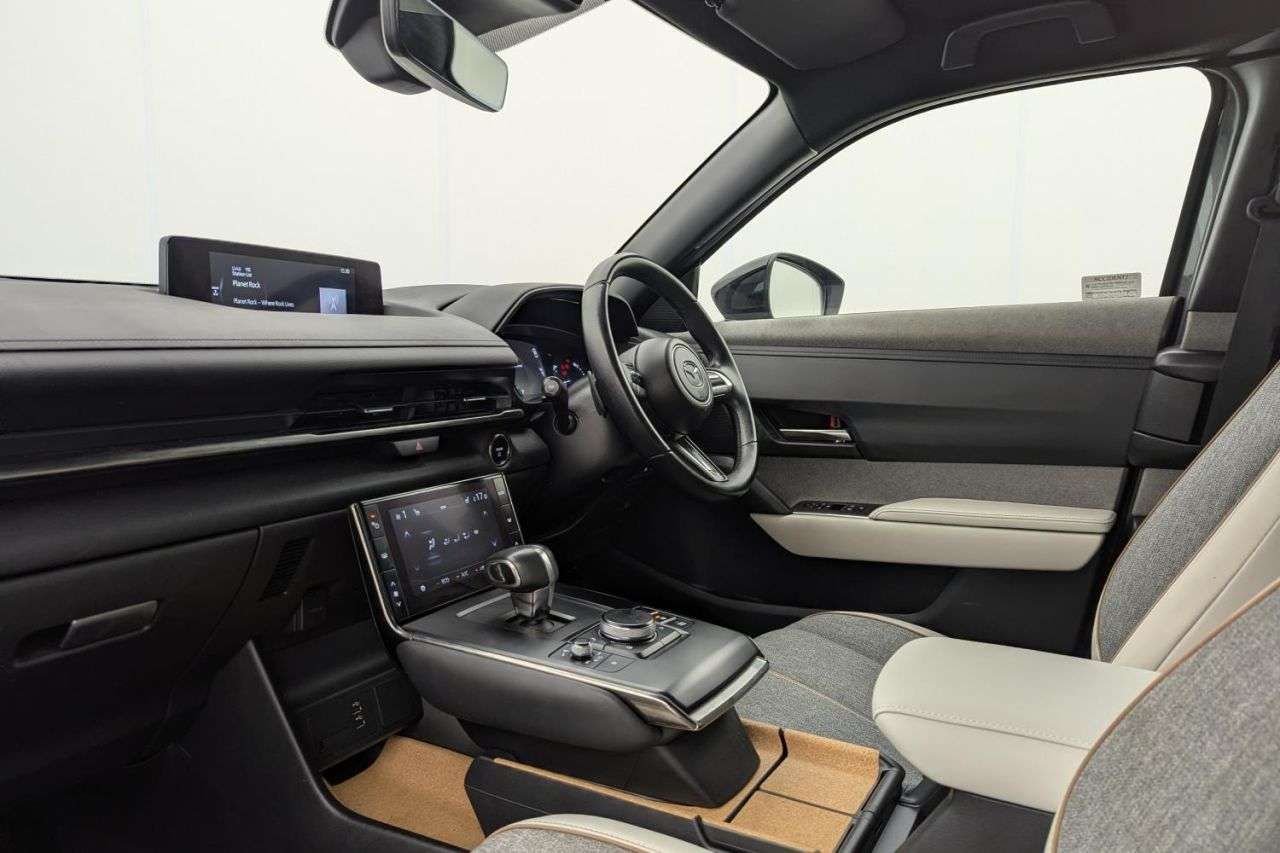 2022 MAZDA MX-30 2022 MAZDA MX-30