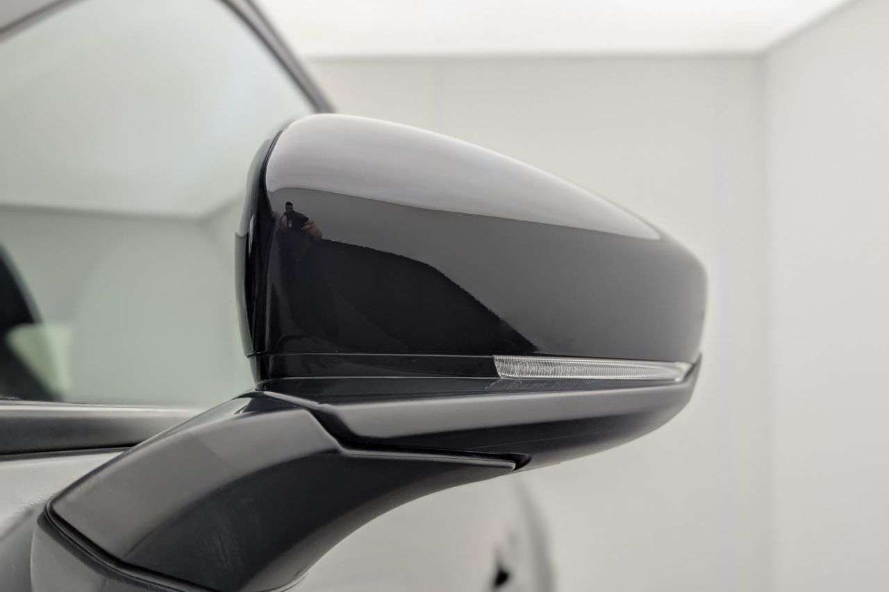 2022 MAZDA MX-30 2022 MAZDA MX-30