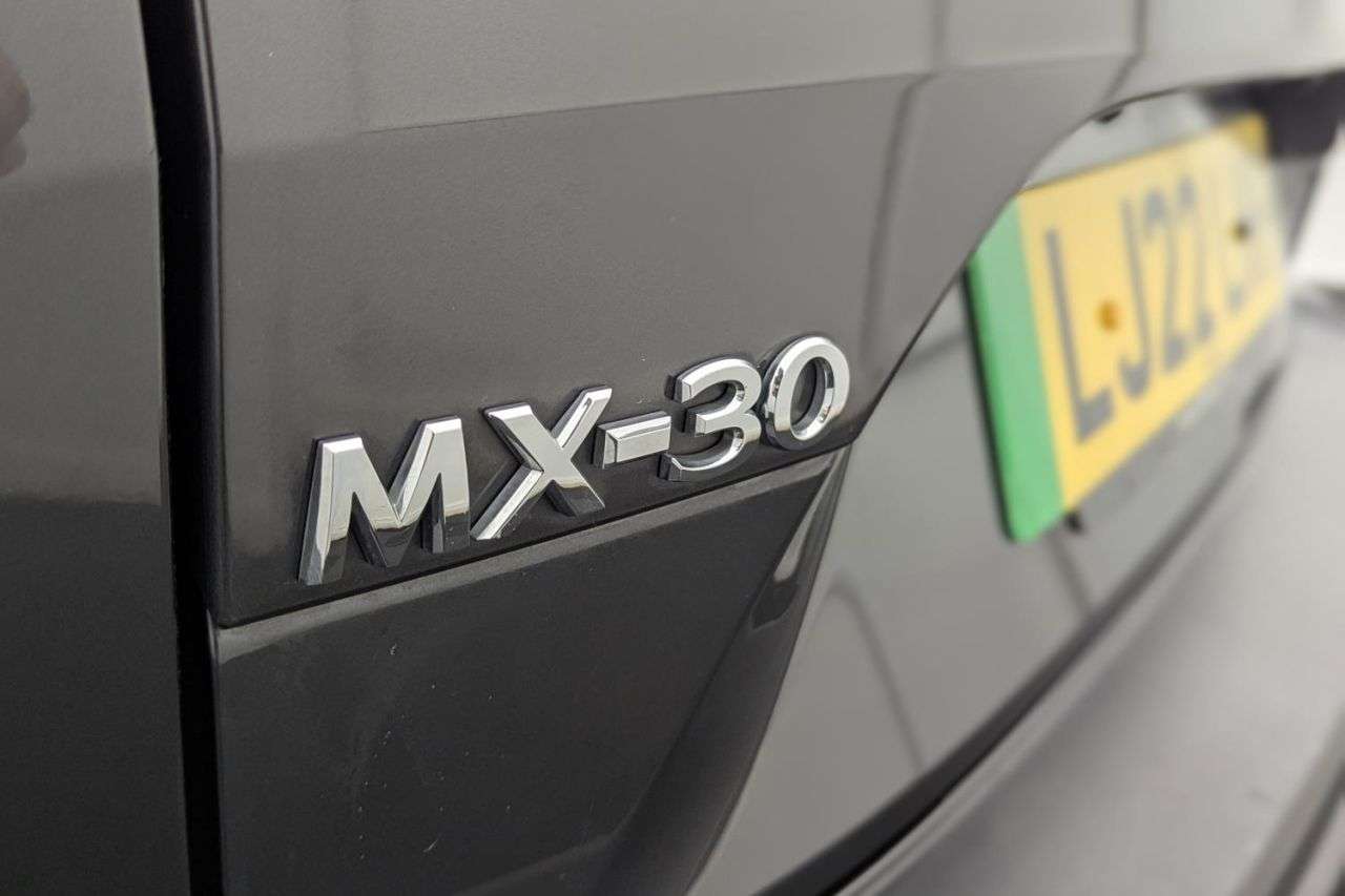 2022 MAZDA MX-30 2022 MAZDA MX-30