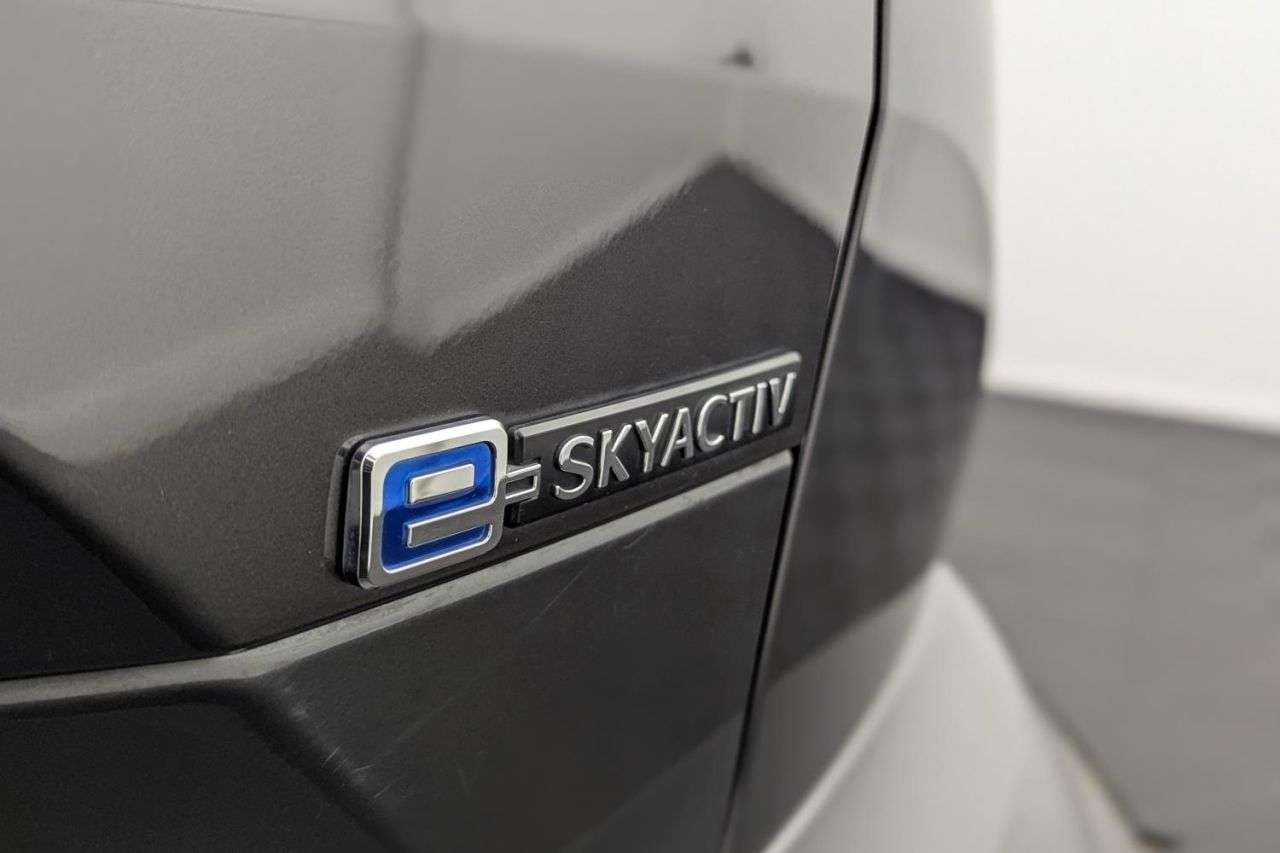 2022 MAZDA MX-30 2022 MAZDA MX-30