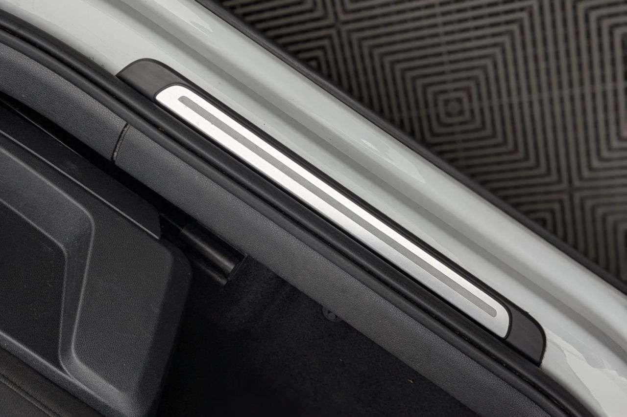 2019 AUDI Q2 2019 AUDI Q2