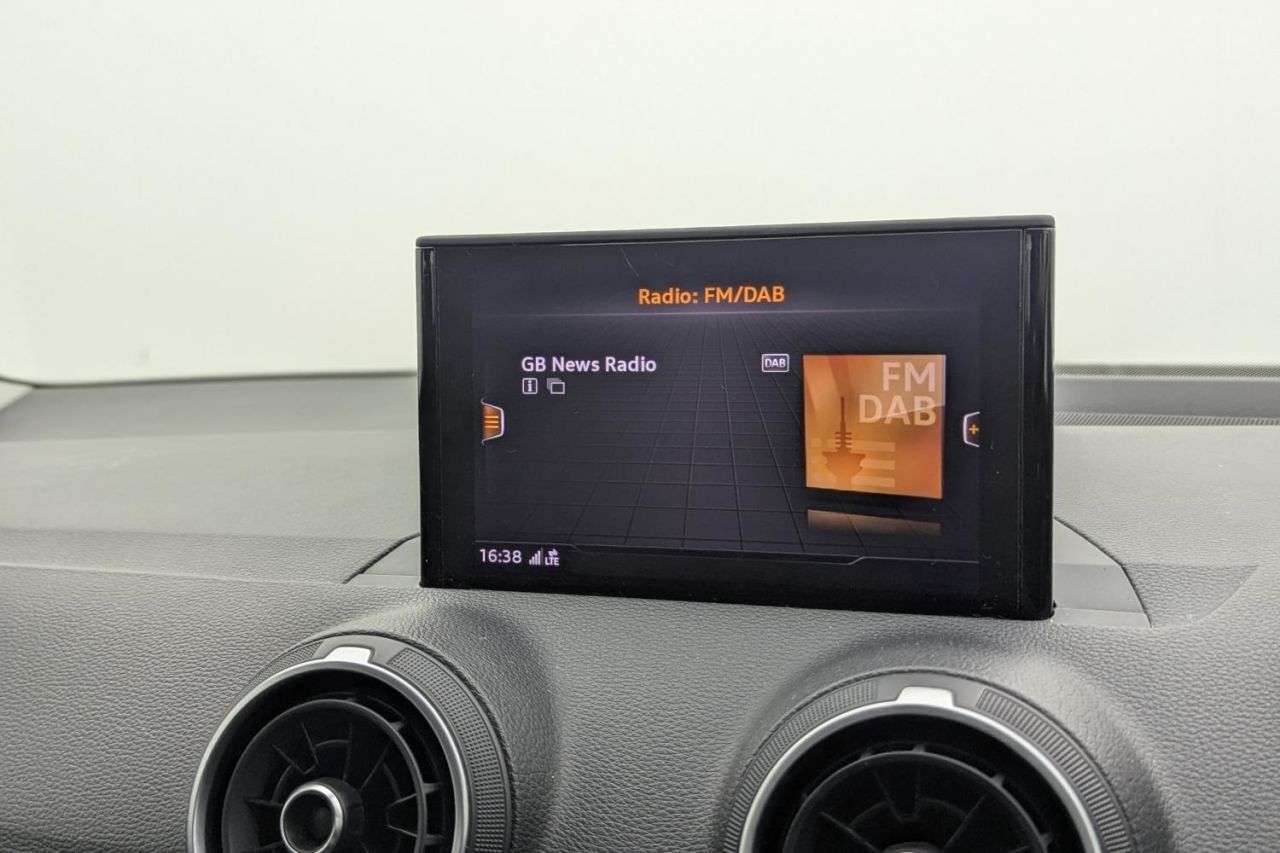 2019 AUDI Q2 2019 AUDI Q2